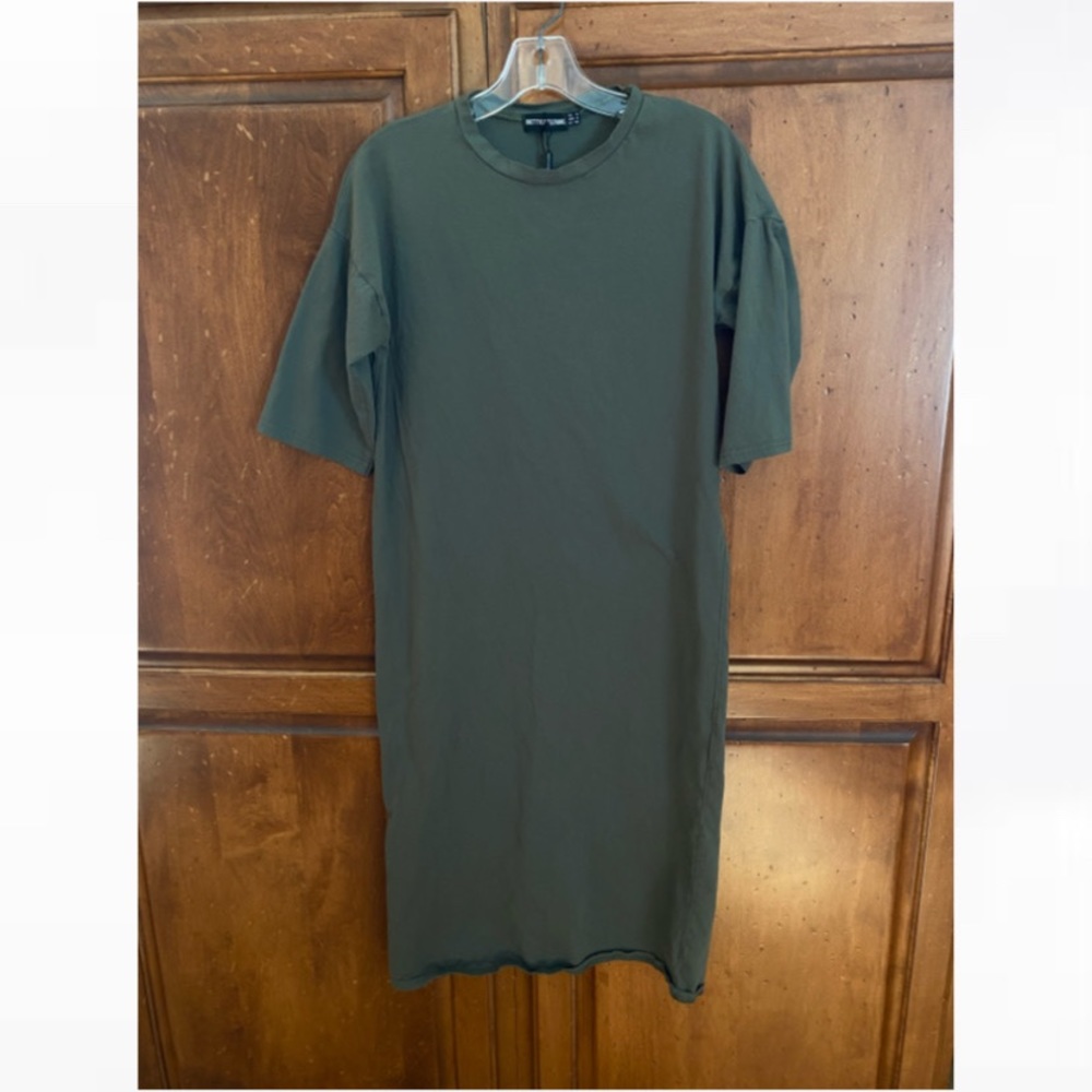 Olive green midi t-shirt dress